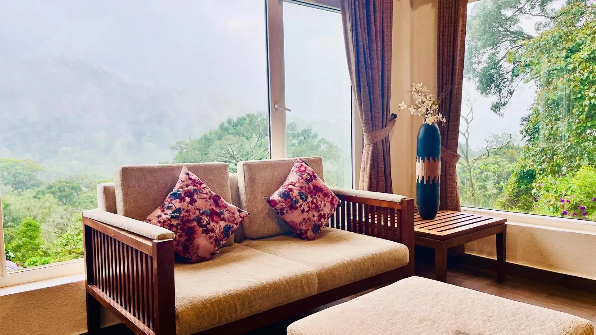 فندق Nature Valley Farmhouse Resort By Raarees, Munnar #Lap Of Nature #Premium Rooms #Big Parking #Scenic View #Garden With Fireplace #Property Of The Year