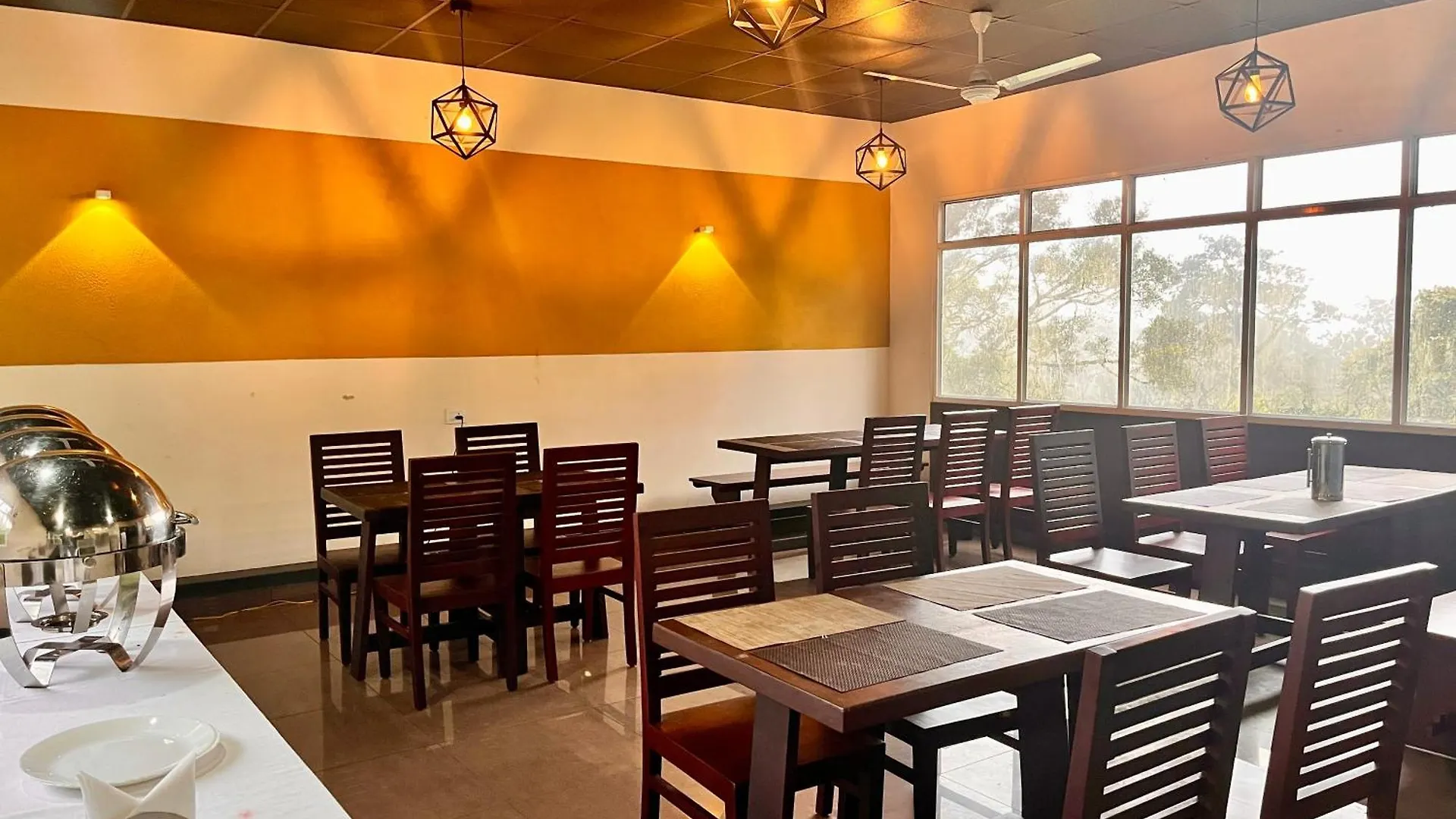 Nature Valley Farmhouse Resort By Raarees, Munnar #Lap Of Nature #Premium Rooms #Big Parking #Scenic View #Garden With Fireplace #Property Of The Year فندق